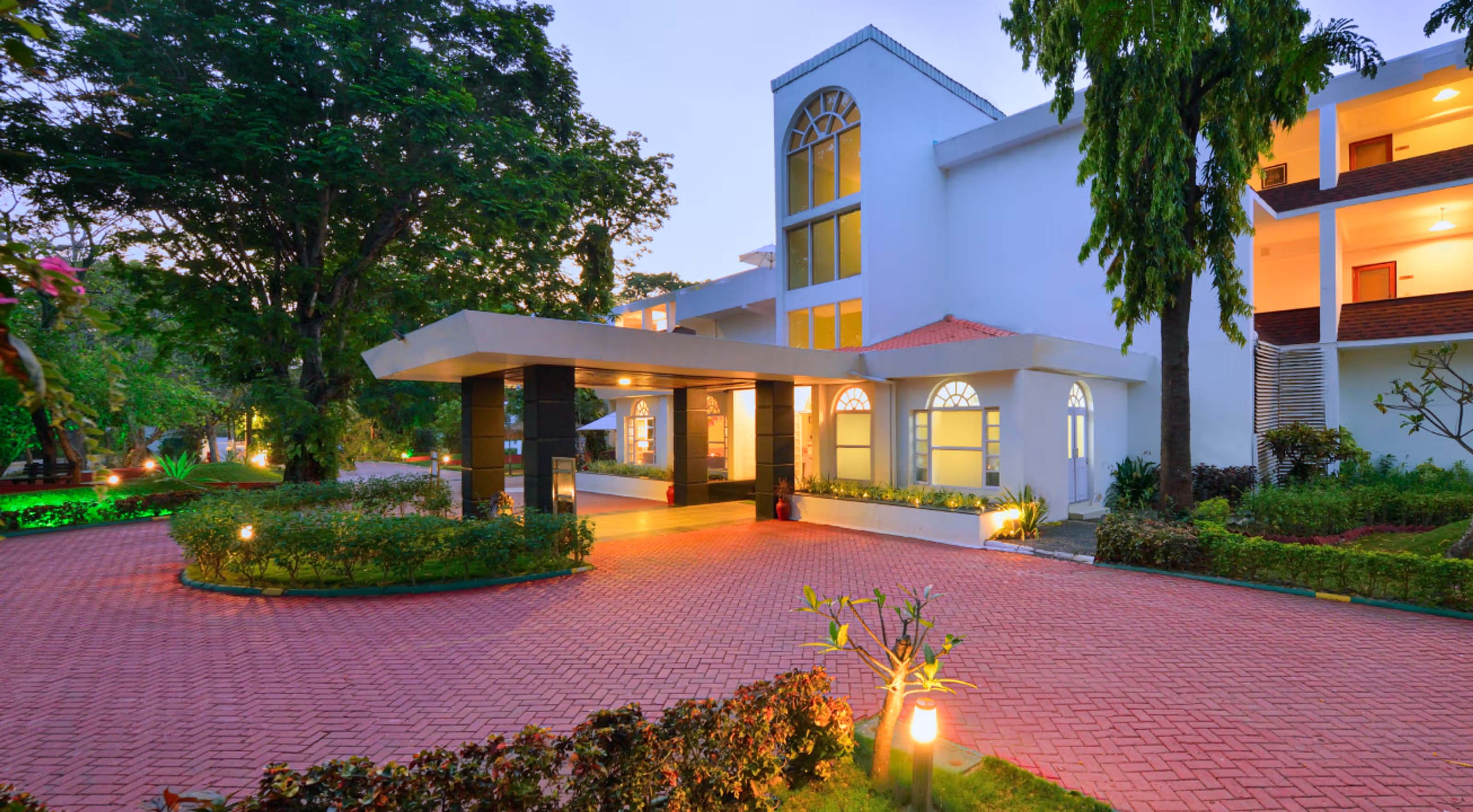 jungle resorts
